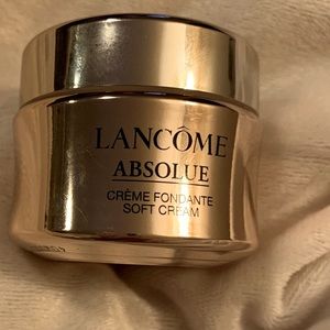 Lancôme Soft Cream Revitalizing & Brightening Moisturizer. 15ml (0.5OZ.)